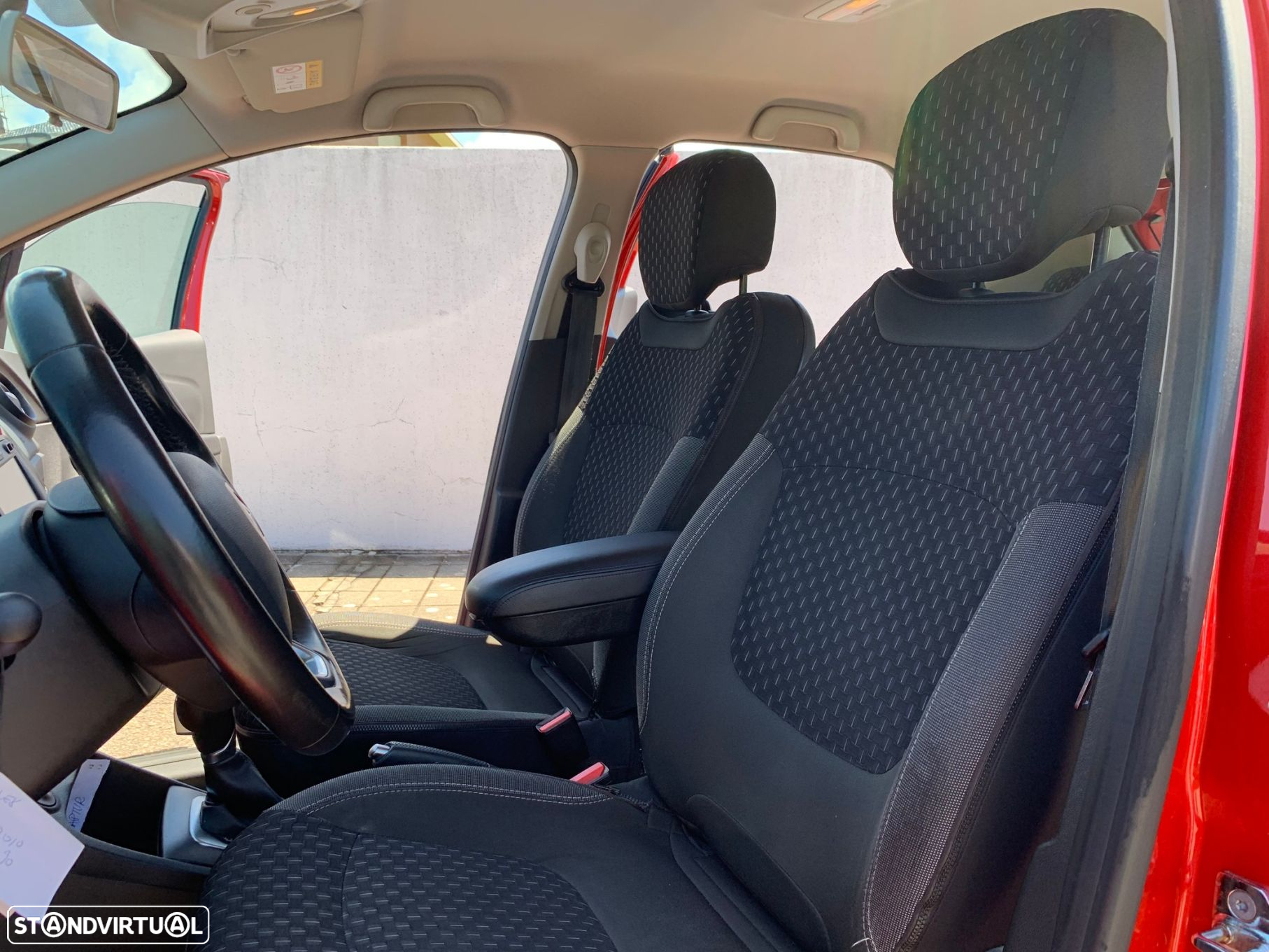 Renault Captur - 13