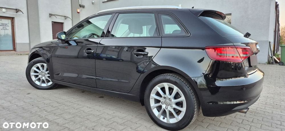 Audi A3 Sportback 1.2 TFSI Attraction - 28