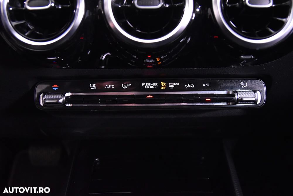 Mercedes-Benz GLA 200 d Aut. - 18