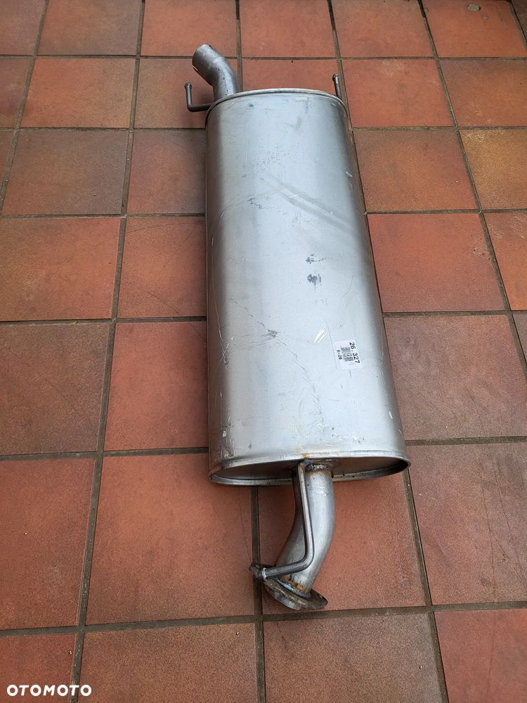 tłumik układu wydechowego środkowy  TOYOTA RAV 4 III 2.2D 11.05-06.13    (sam tłumik środkowy) - 1