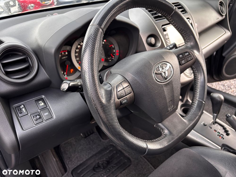 Toyota RAV4 2.0 VVT-i Prestige NAVI MS - 10