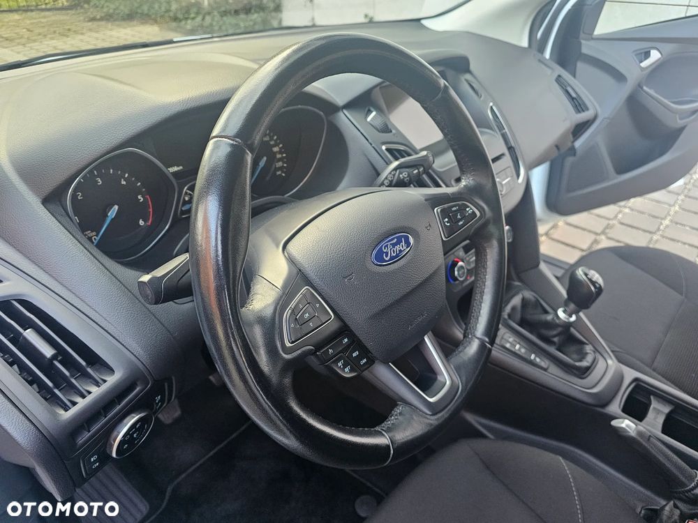 Ford Focus 1.5 TDCi DPF Start-Stopp-System Titanium - 15