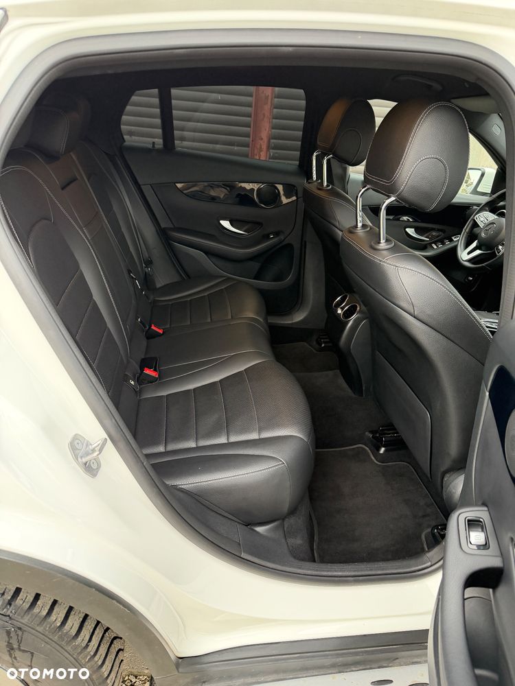 Mercedes-Benz GLC 300 d 4Matic 9G-TRONIC - 12