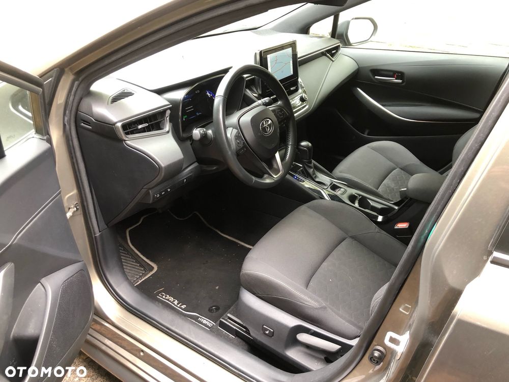 Toyota Corolla 1.8 Hybrid Executive - 6