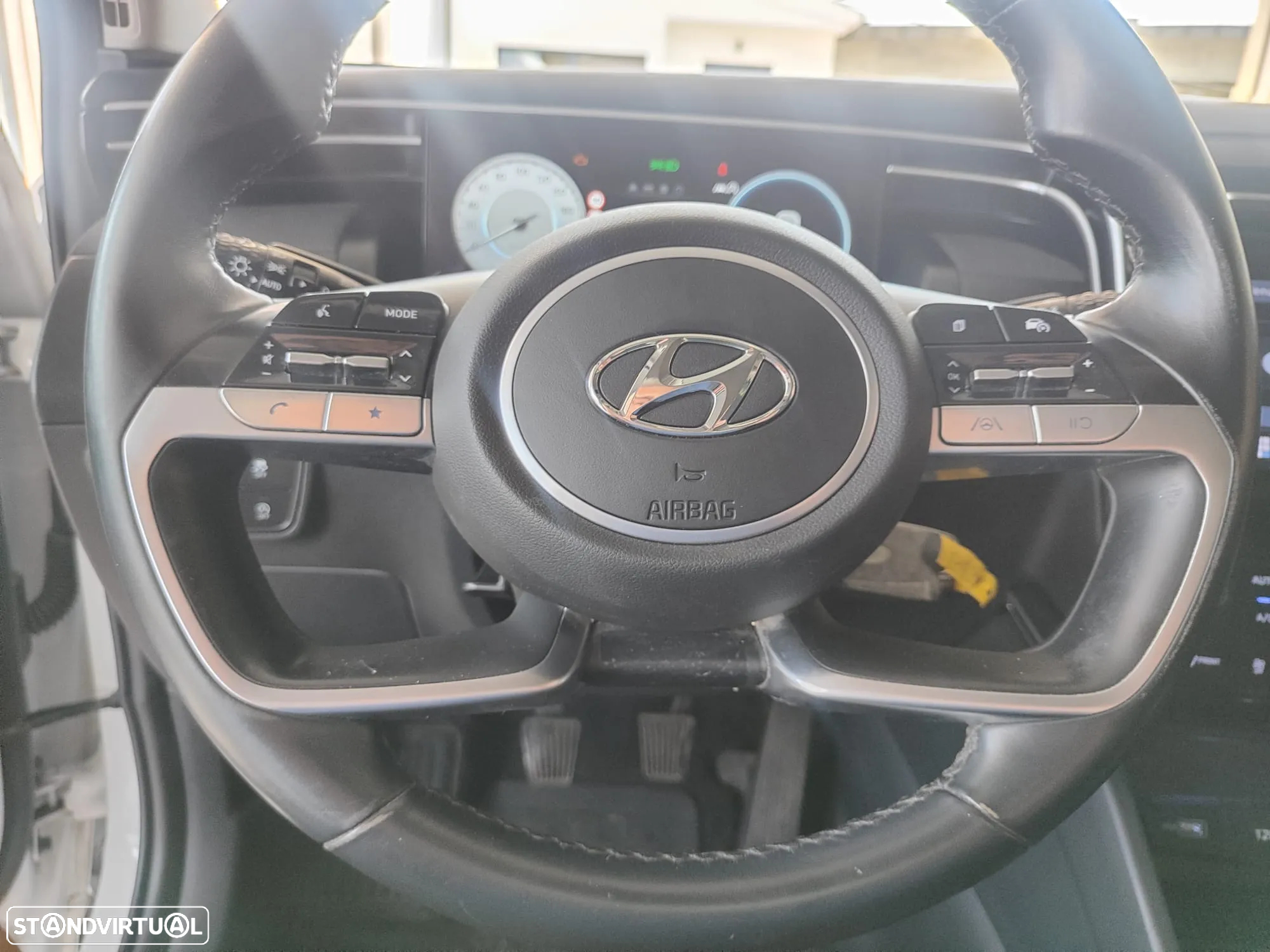Hyundai Tucson 1.6 CRDi Premium - 24