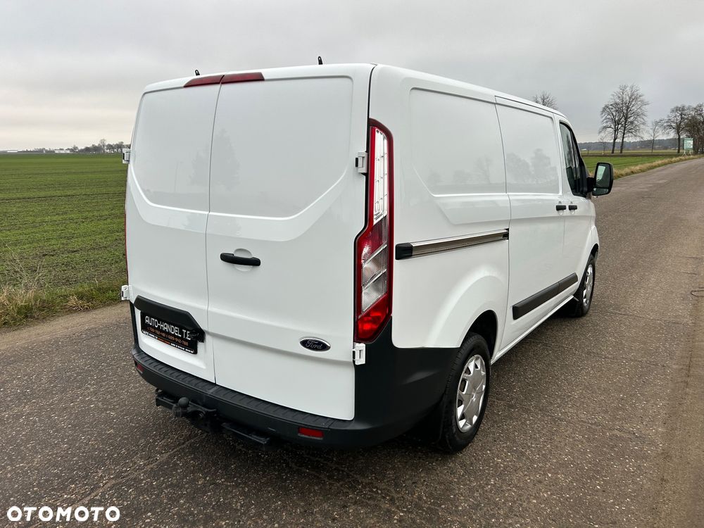 Ford Transit Custom - 13