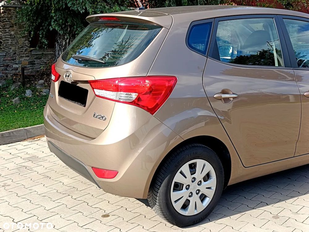 Hyundai ix20 1.4 BlueDrive Comfort - 20