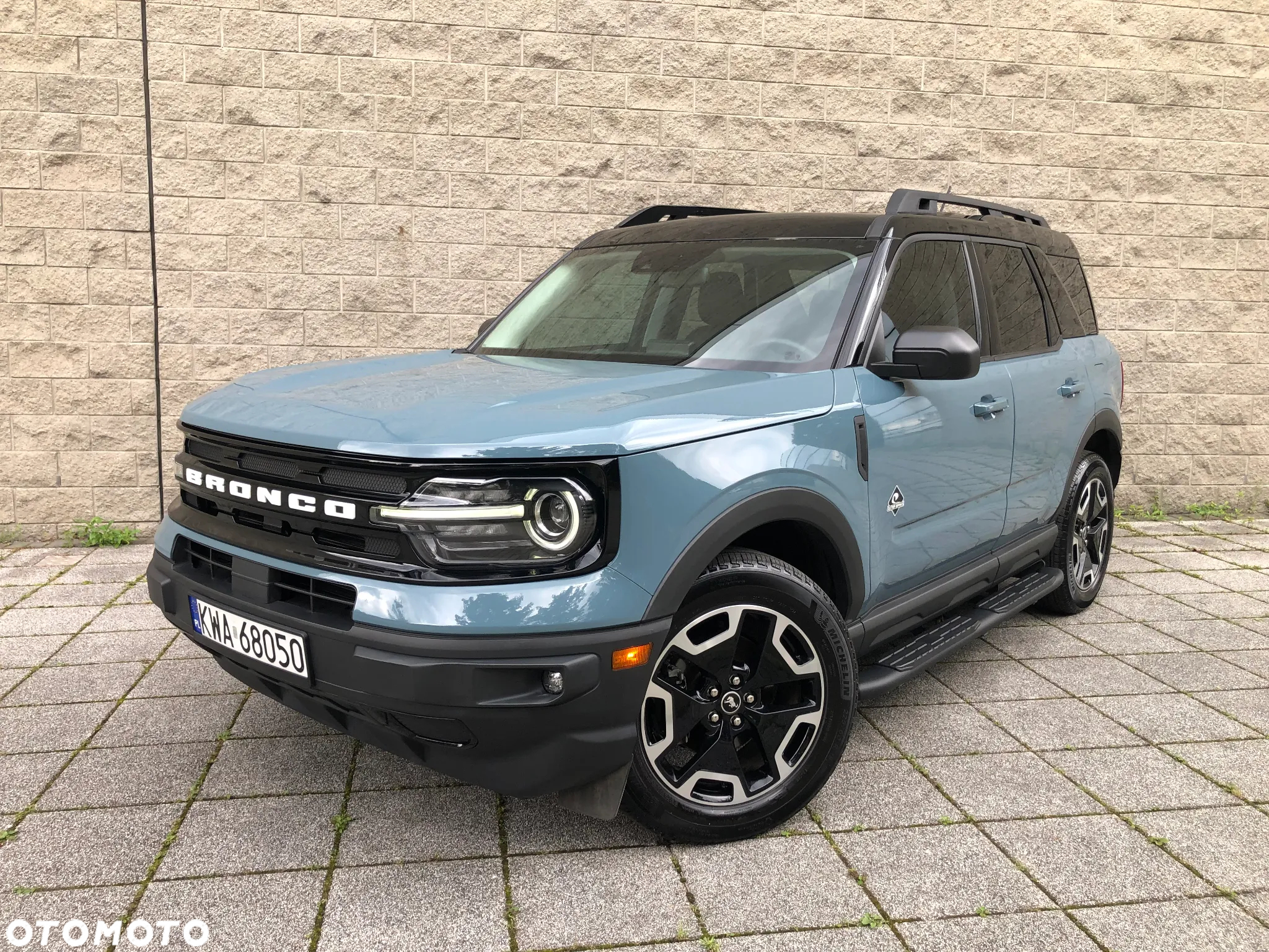 Ford Bronco - 2