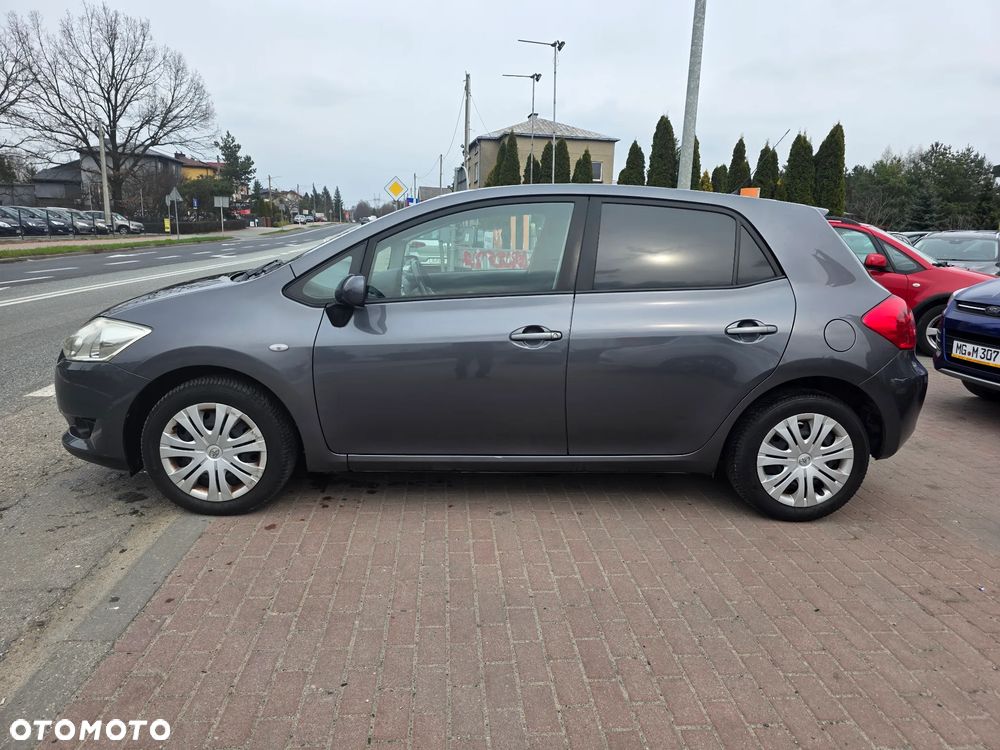 Toyota Auris 1.6 VVT-i Executive - 8