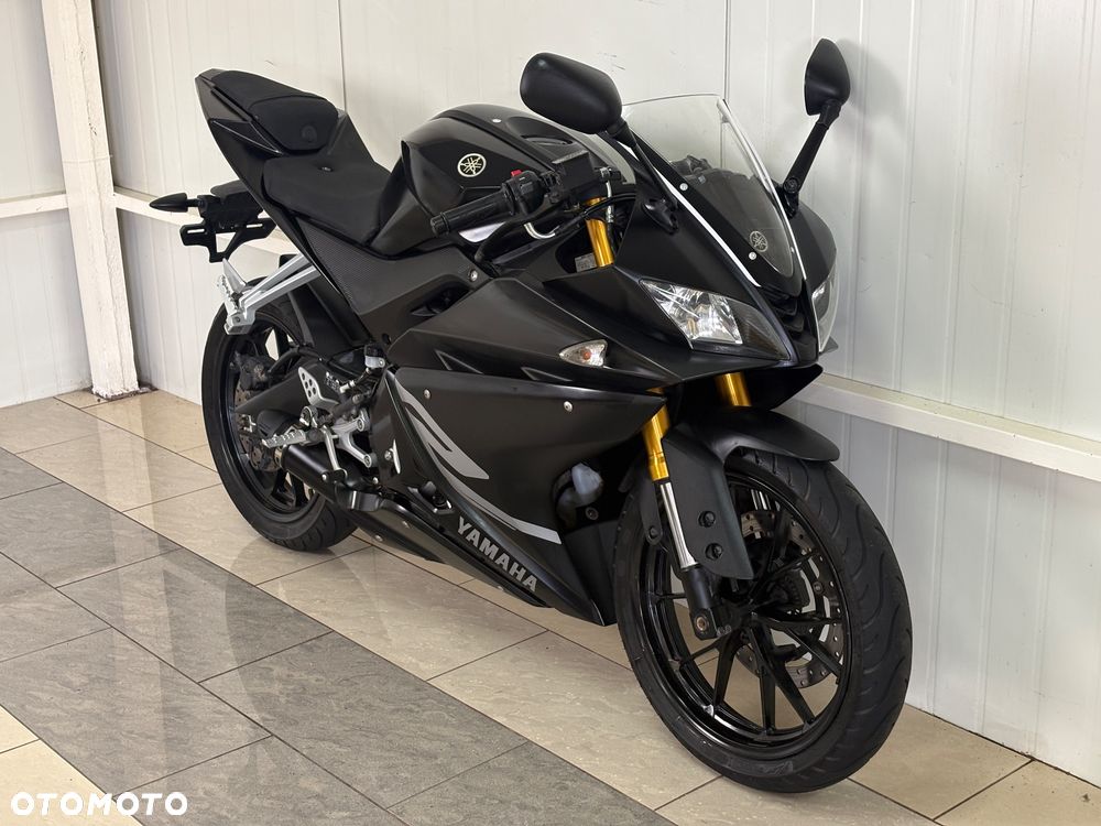Yamaha YZF - 3