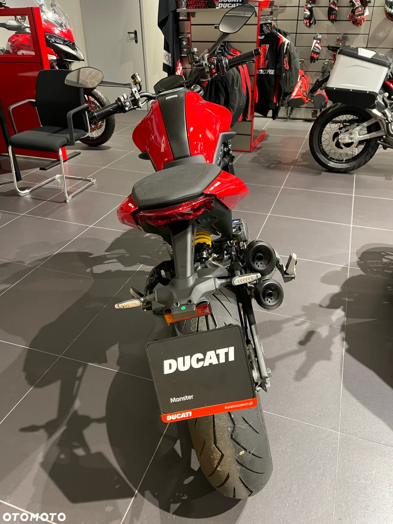 Ducati Monster - 16
