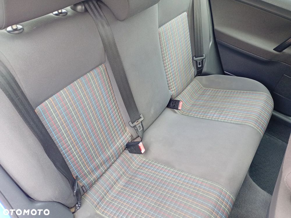 Volkswagen Polo - 7