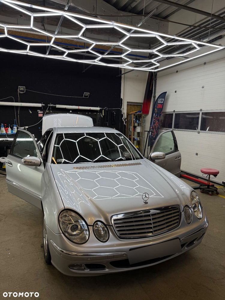 Mercedes-Benz Klasa E - 21