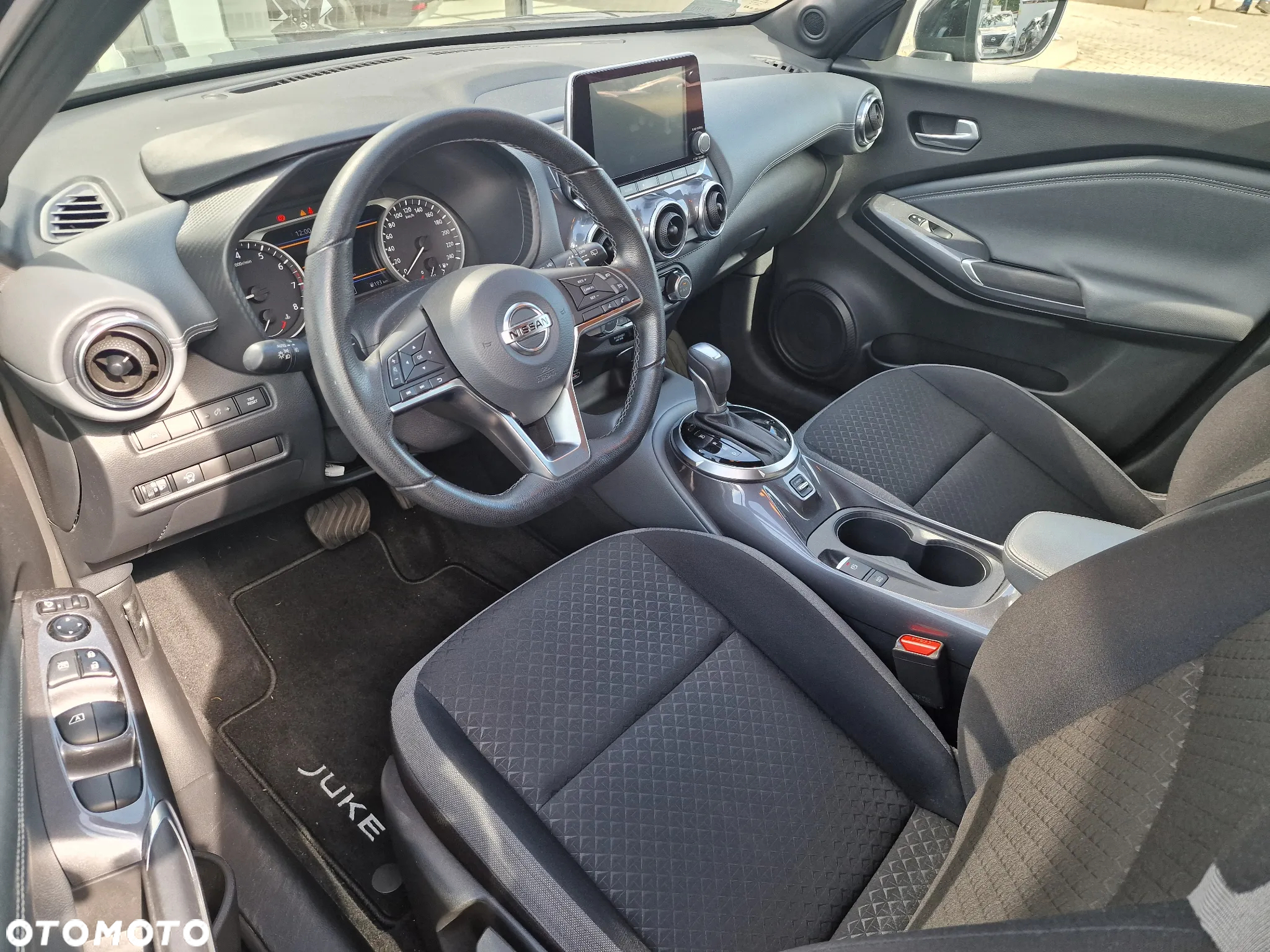 Nissan Juke 1.0 DIG-T N-Connecta - 6