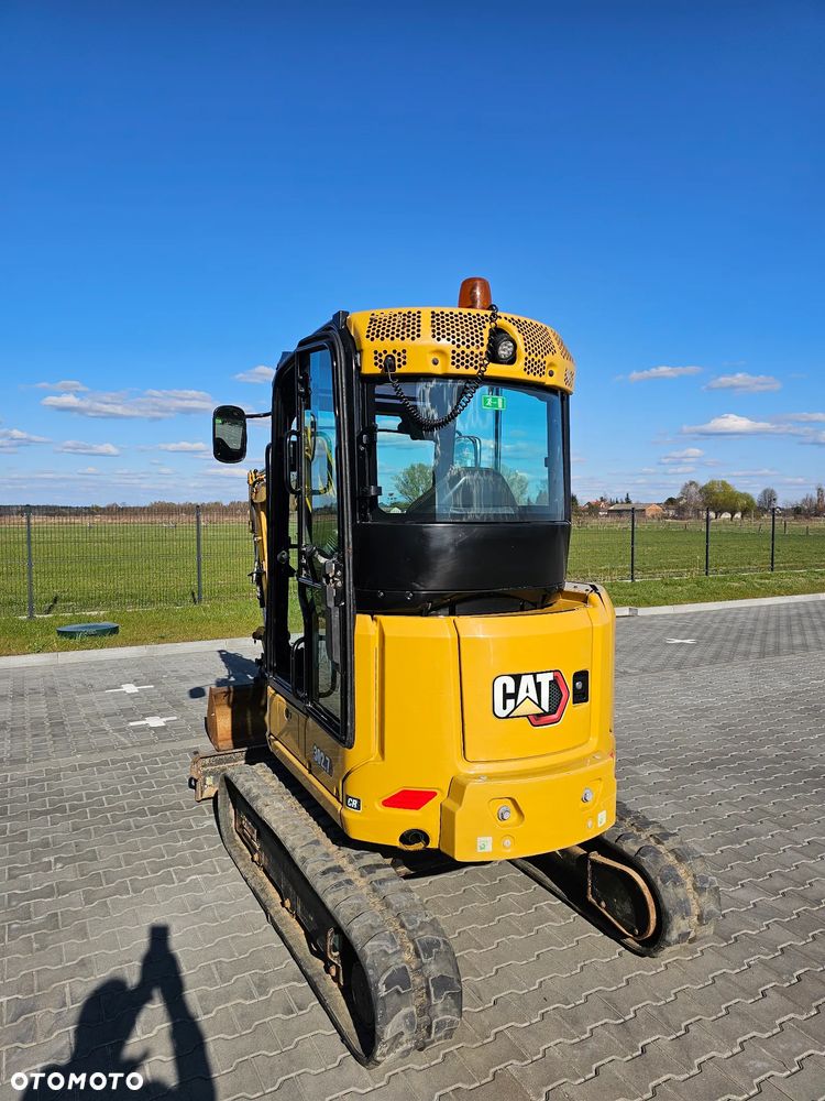 Caterpillar 302.7 - 3