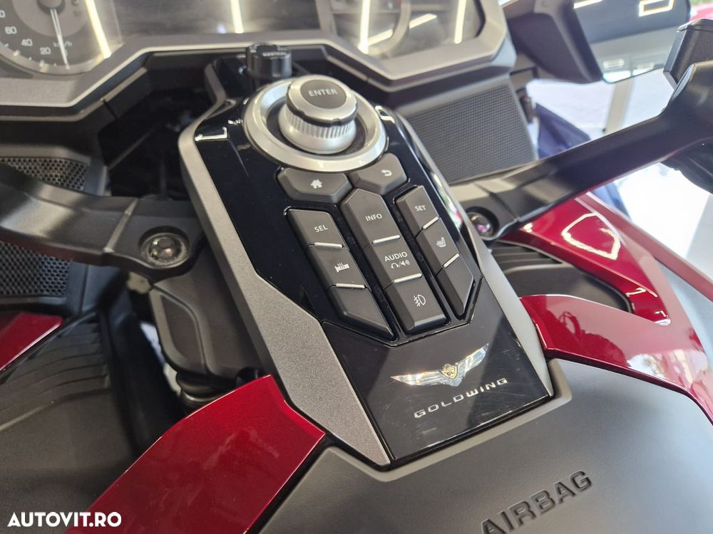 Honda Gold Wing - 17