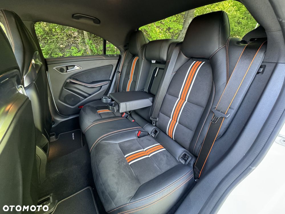 Mercedes-Benz CLA AMG 45 4-Matic - 37