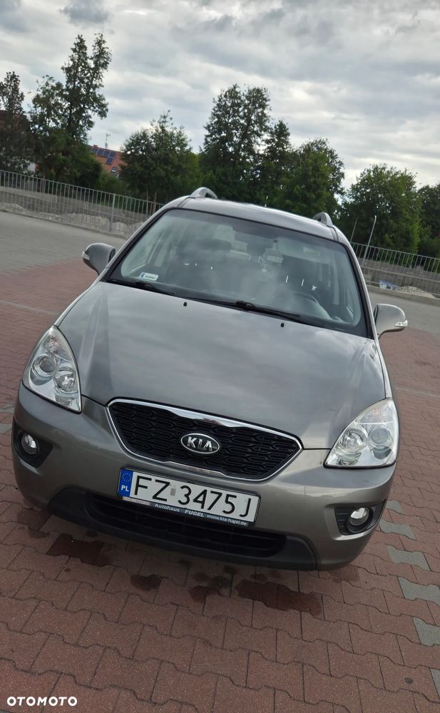 Kia Carens 2.0 EX - 2