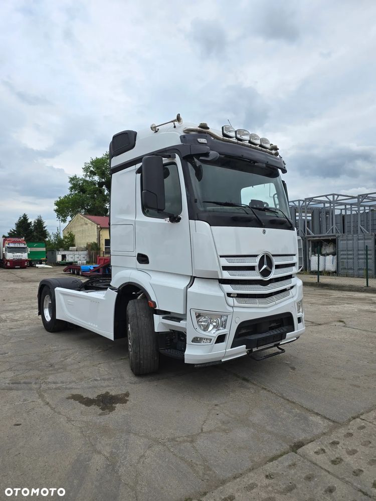 Mercedes-Benz Actros 1845 - 9