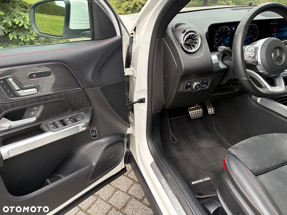 Mercedes-Benz GLB 200 d AMG Line 8G-DCT - 10