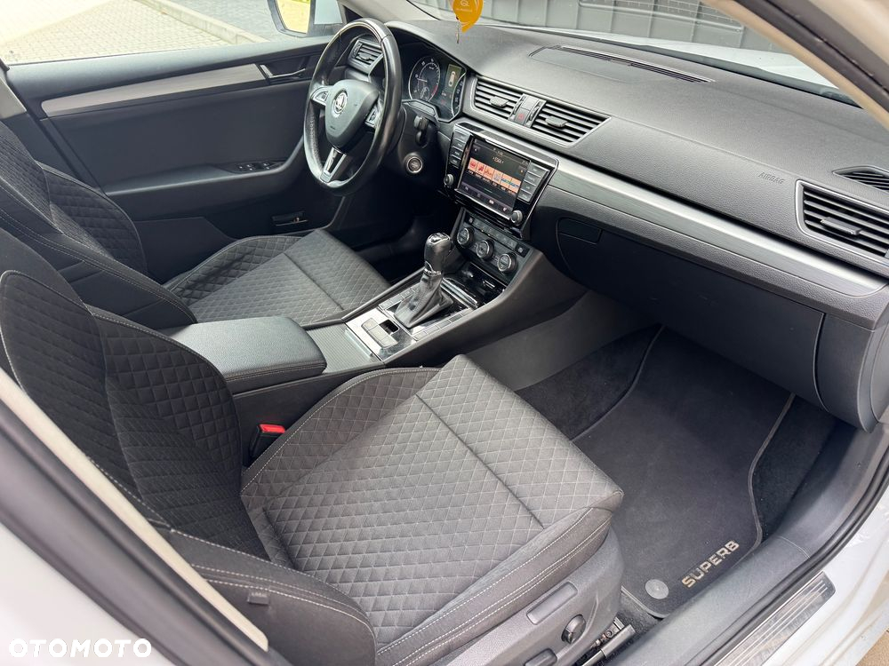 Skoda Superb 2.0 TDI 4x4 DSG SportLine - 14