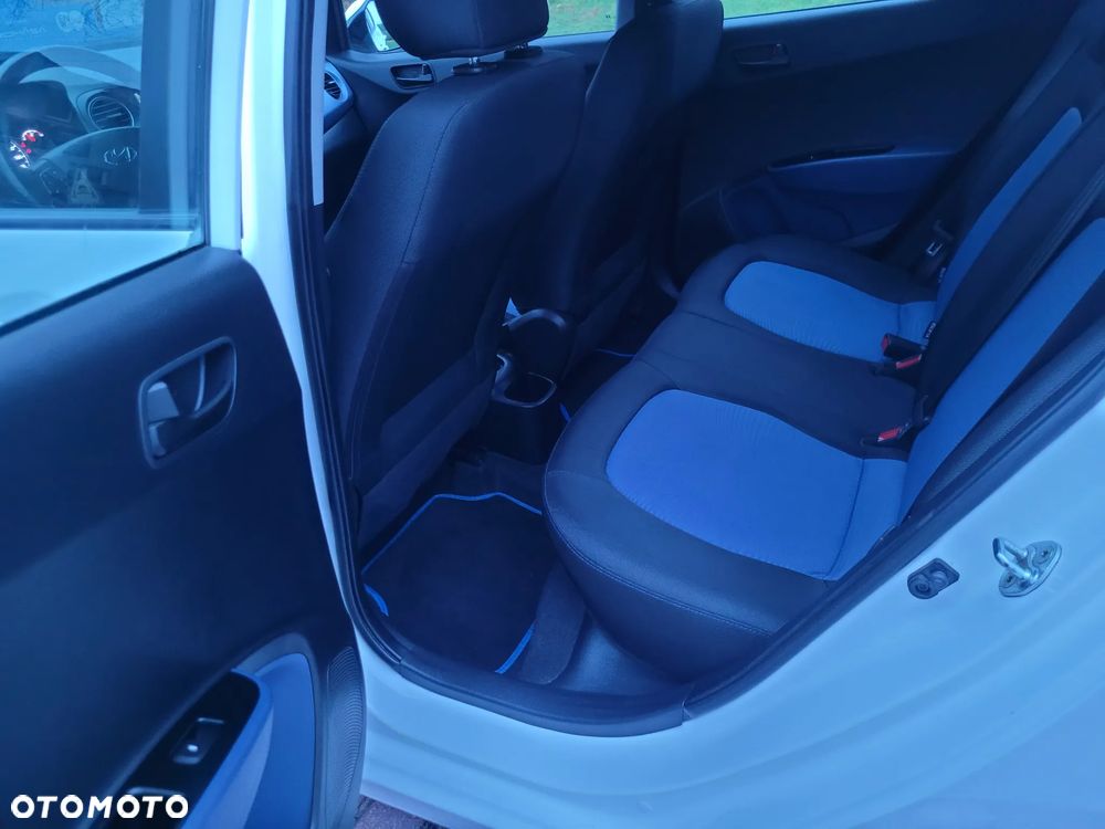 Hyundai i10 1.0 BlueDrive Comfort - 14