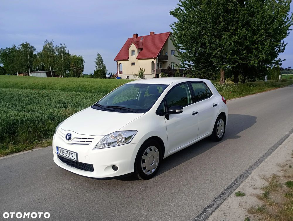 Toyota Auris 1.33 VVT-i - 10