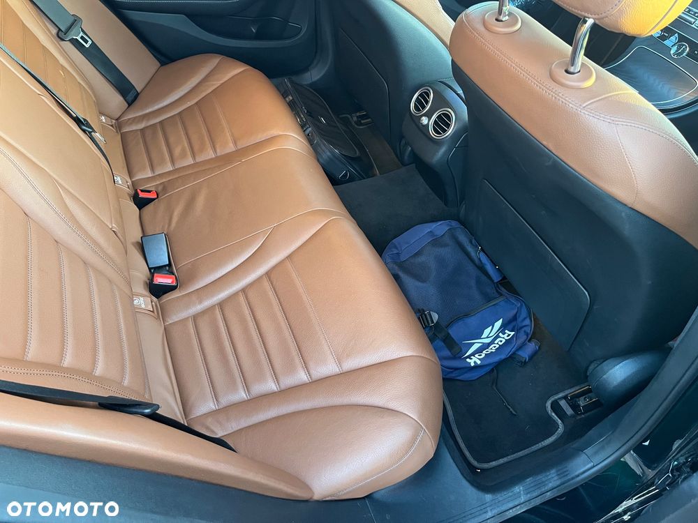 Mercedes-Benz Klasa C 43 AMG 4MATIC - 28