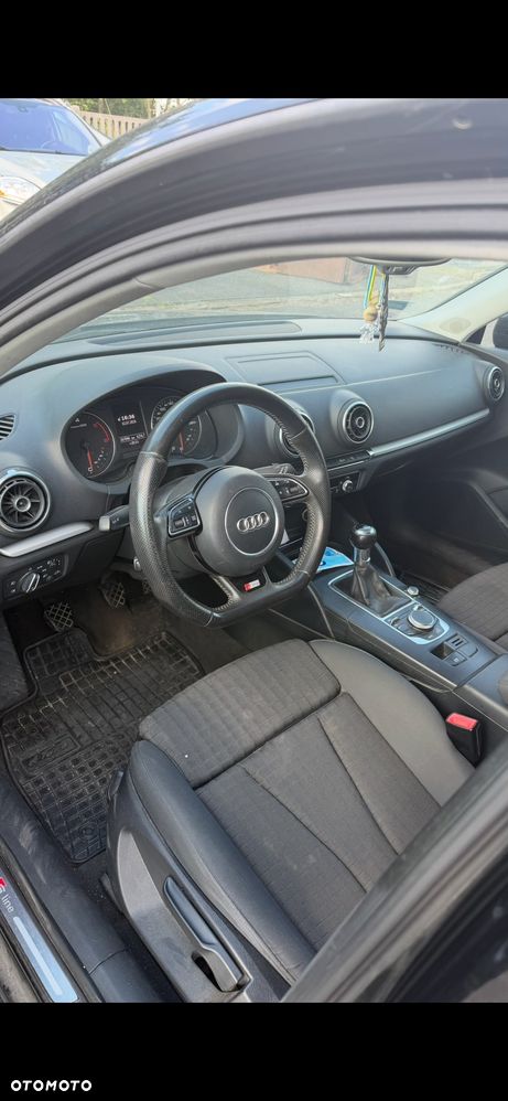 Audi A3 Sportback - 12