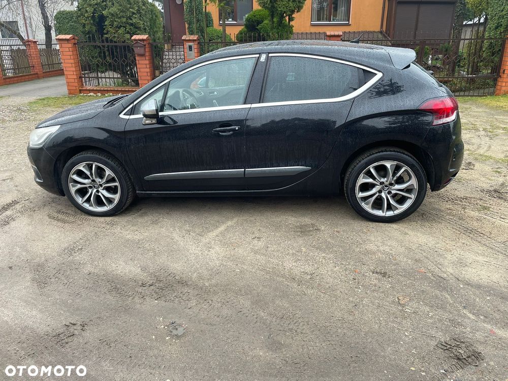 Citroën DS4 2.0 HDi SportChic - 1