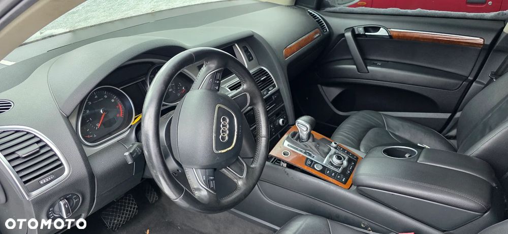 Audi Q7 - 11