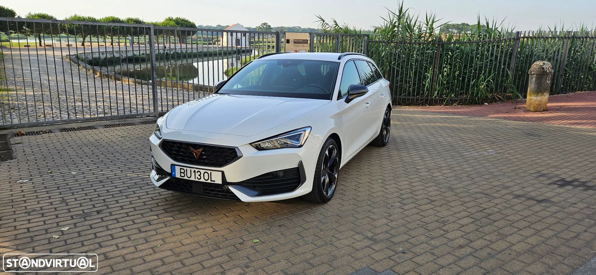 Cupra Leon ST 1.4 e-Hybrid MID DSG - 1