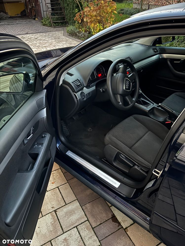 Audi A4 Limousine - 21