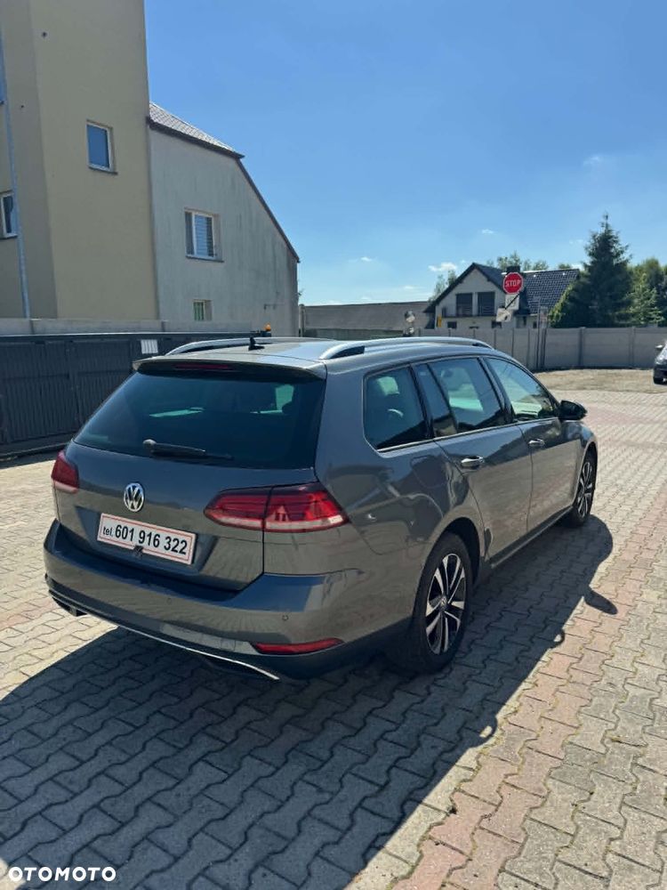 Volkswagen Golf - 5