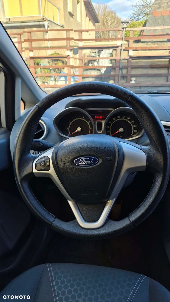 Ford Fiesta 1.4 Titanium - 8
