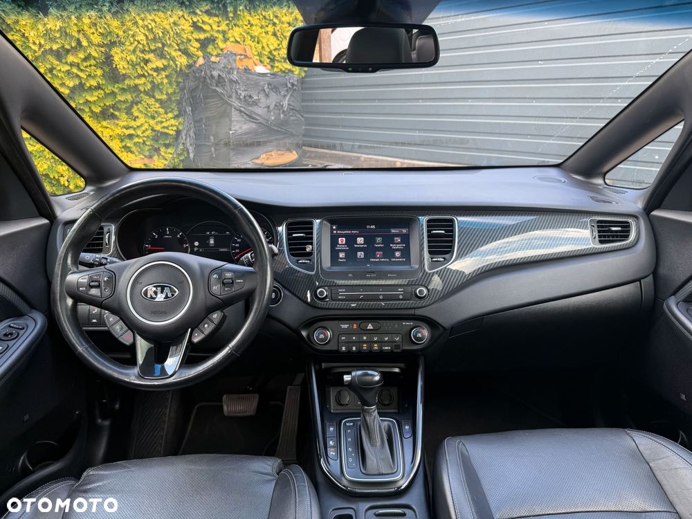 Kia Carens 1.7 CRDi 141 ISG Spirit - 24