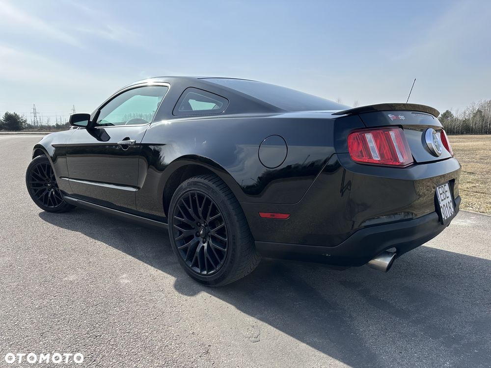 Ford Mustang - 5