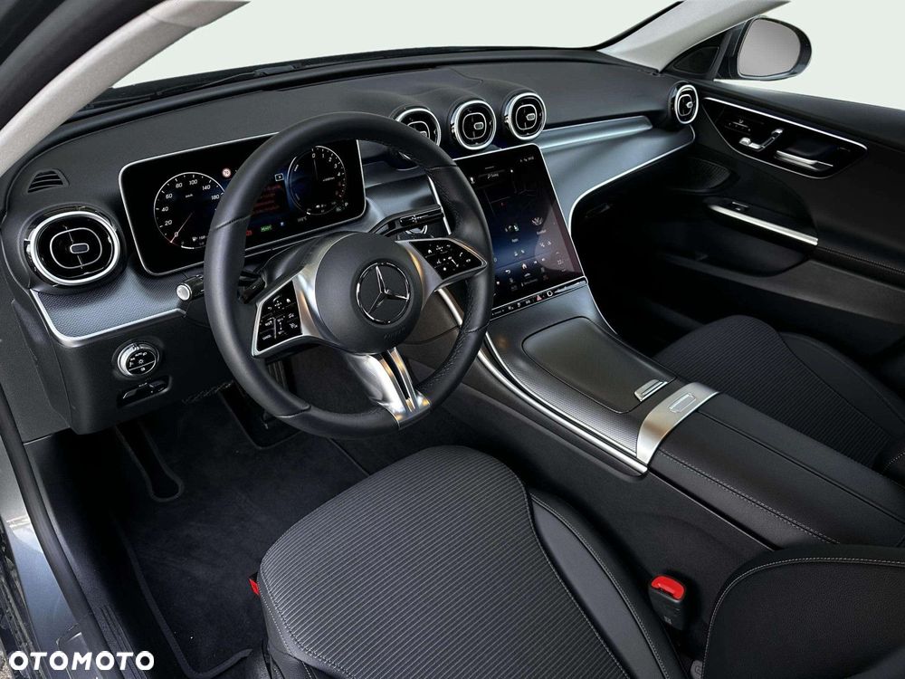 Mercedes-Benz Klasa C 300 de PHEV 4-Matic Avantgarde - 11