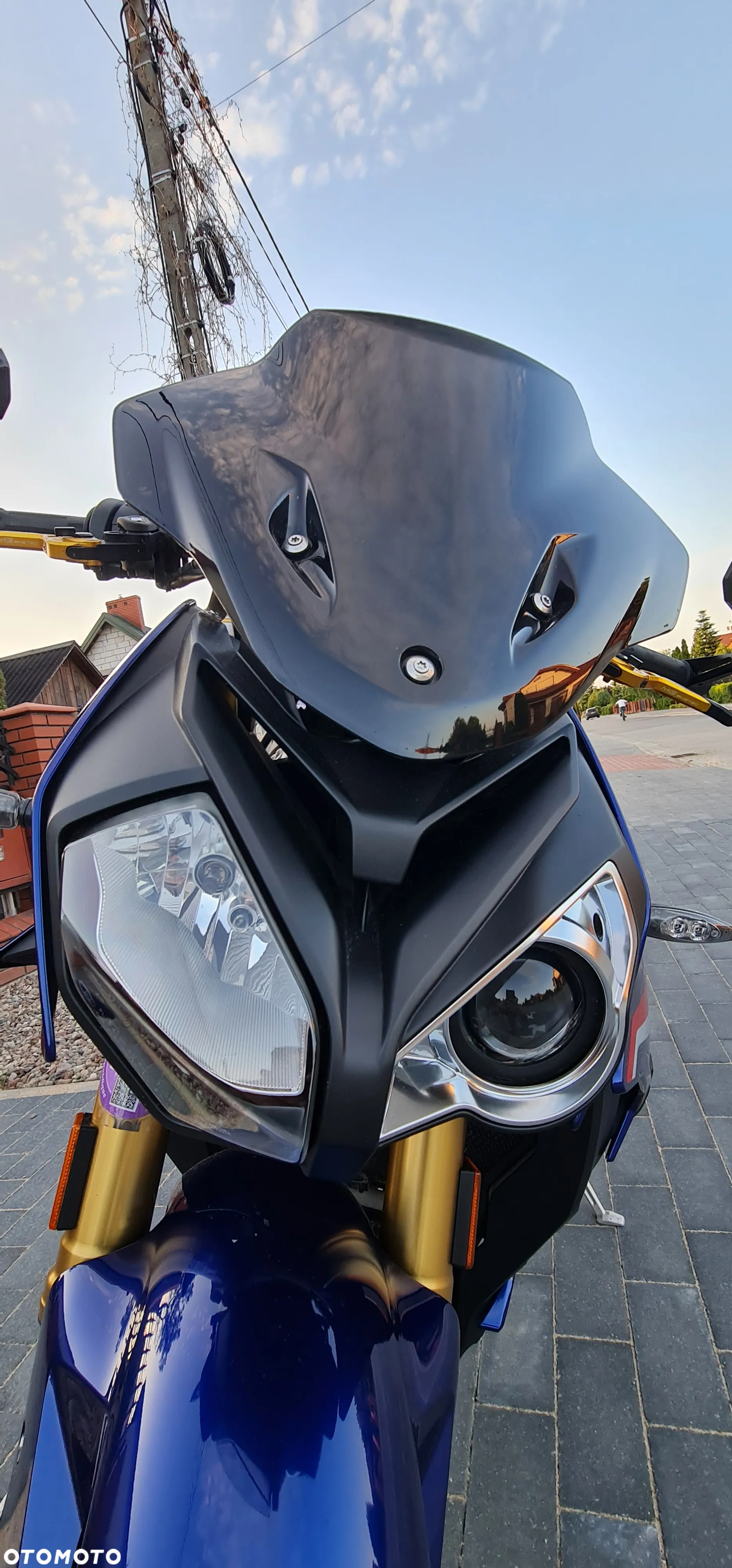 BMW S - 22