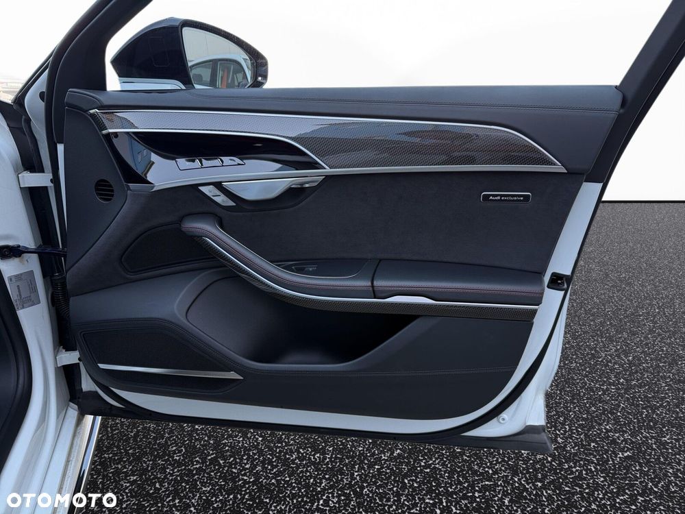 Audi S8 TFSI mHEV Quattro Tiptr - 31