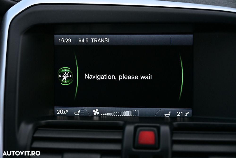 Volvo XC 60 D5 AWD Aut. RDesign - 33