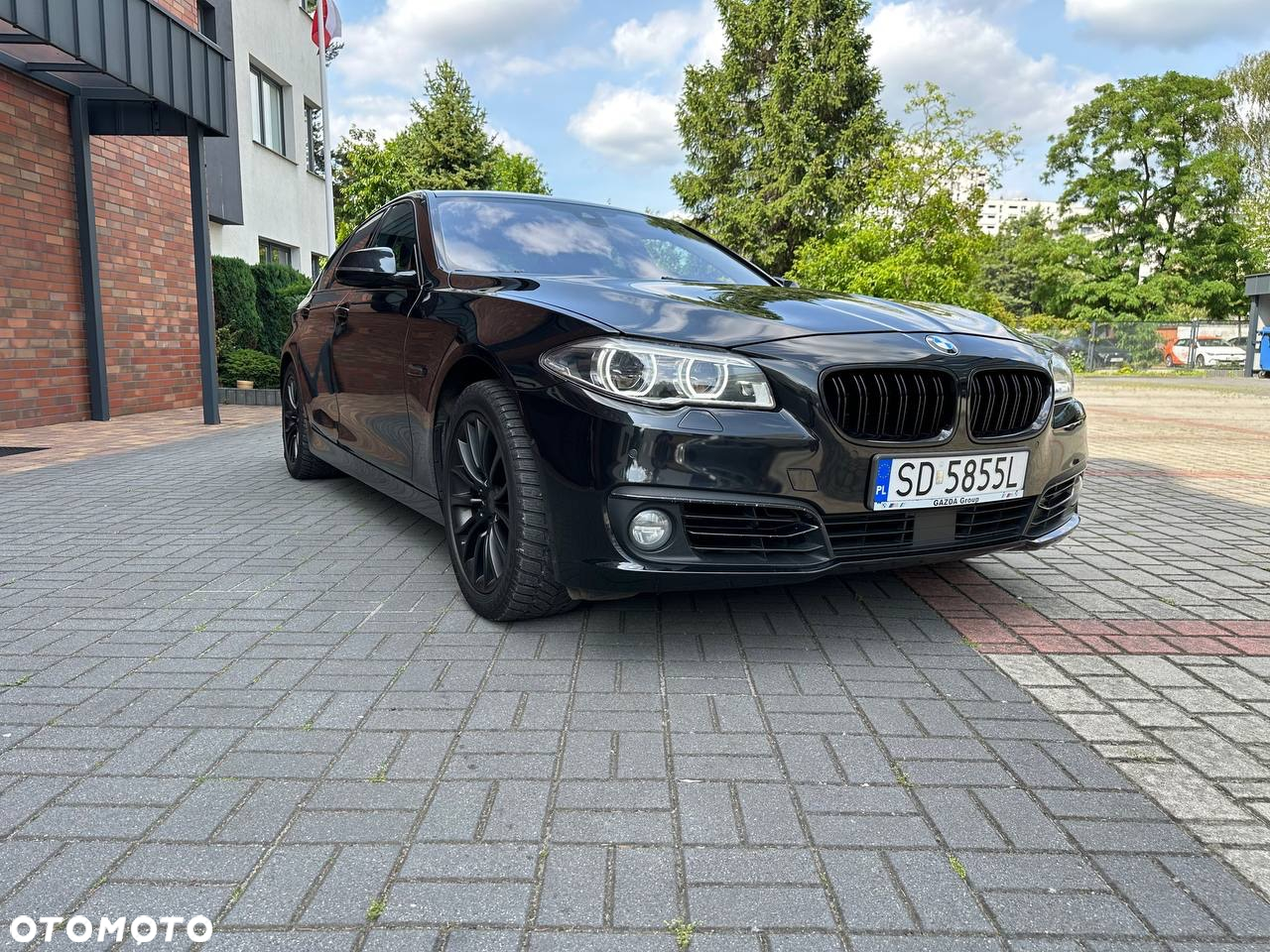 BMW Seria 5 528i xDrive Luxury Line - 7