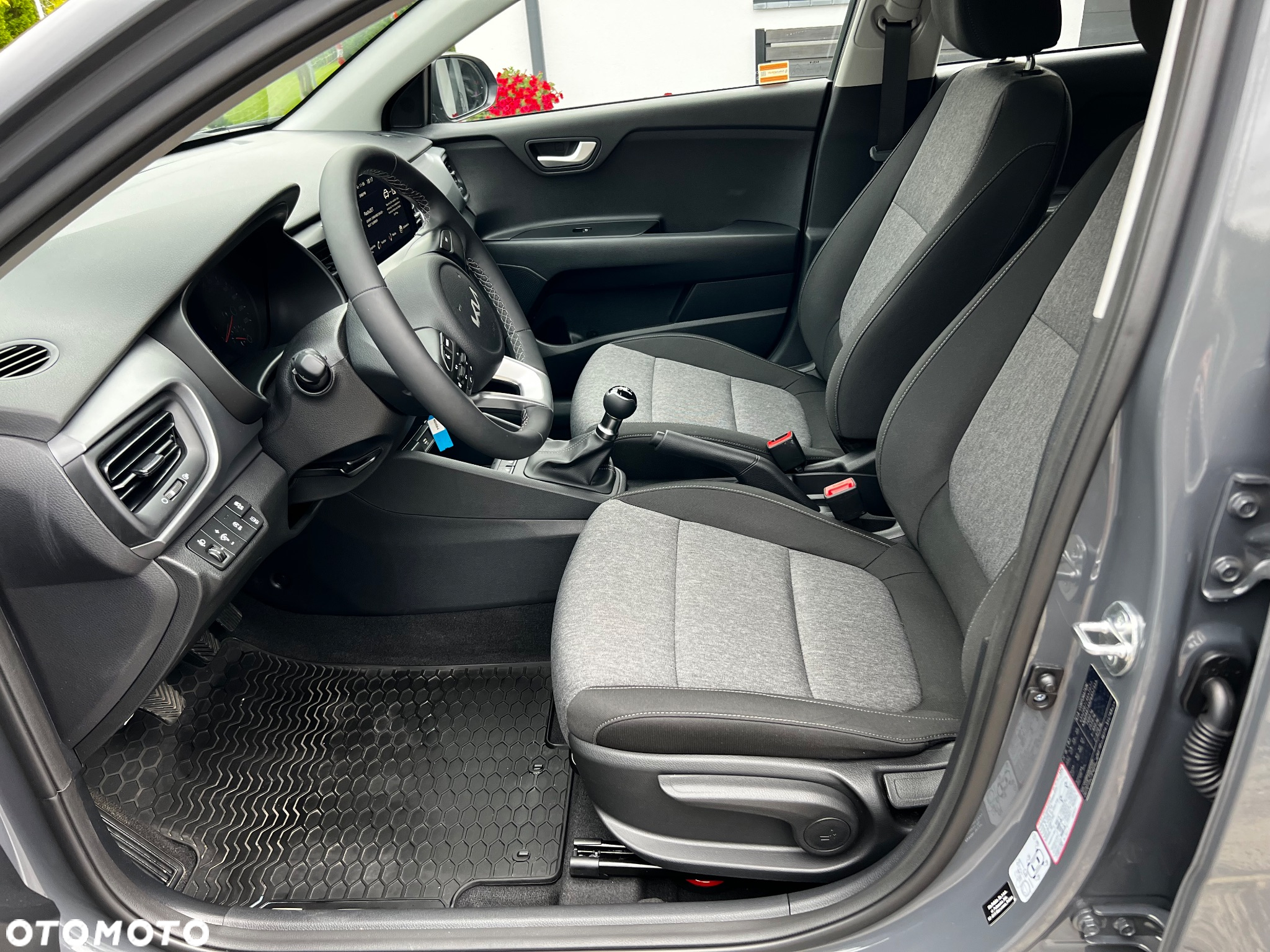 Kia Stonic 1.2 L - 36