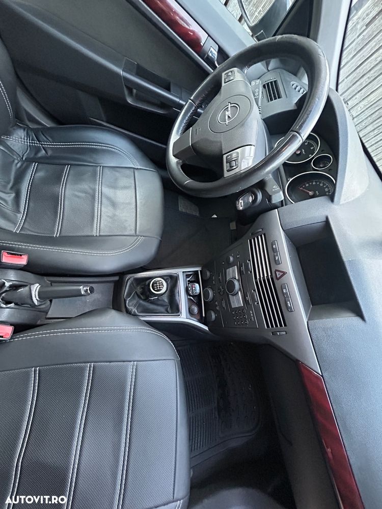 Opel Astra 1.9 CDTI Enjoy - 12