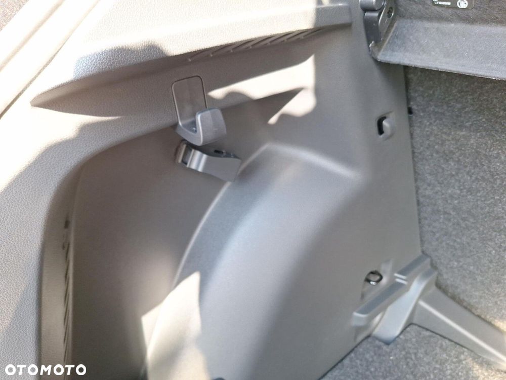 Skoda Fabia 1.0 TSI Edition 130 DSG - 31