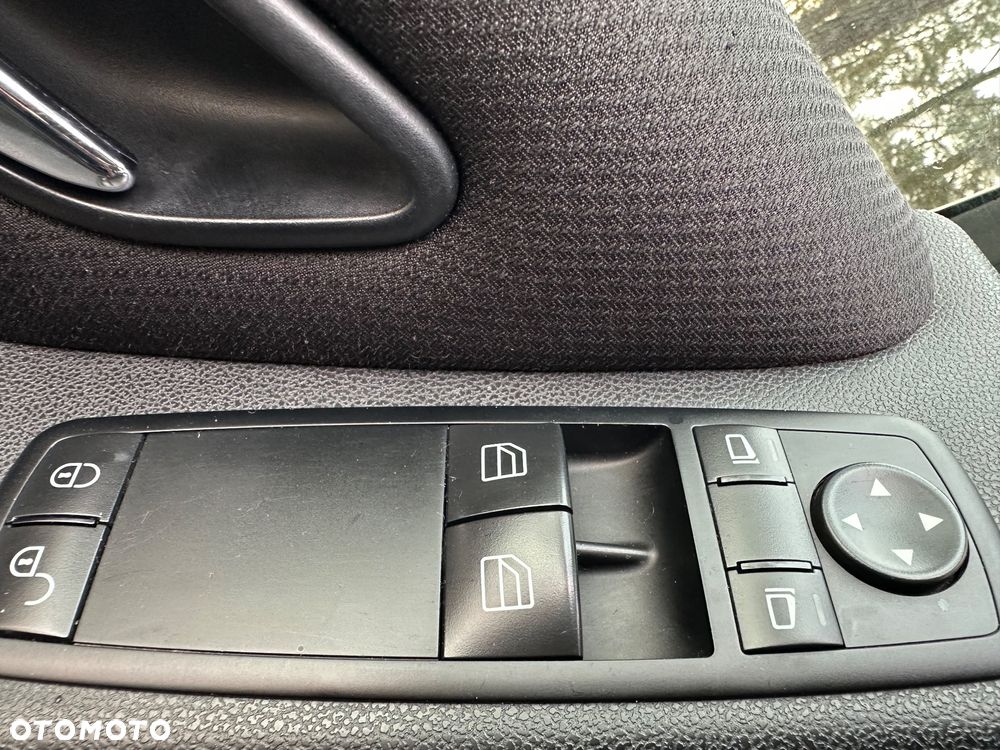 Mercedes-Benz Klasa B - 19