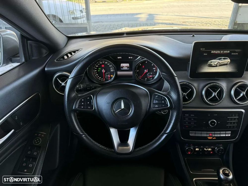 Mercedes-Benz CLA 180 d Shooting Brake Urban - 14