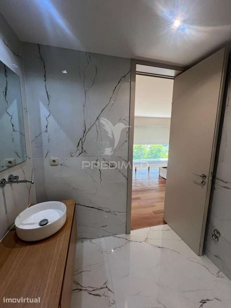 Apartamento T0 com Vistas Fantásticas - Grande imagem: 3/35