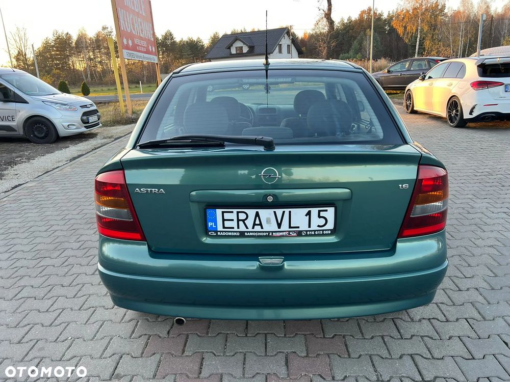 Opel Astra - 11