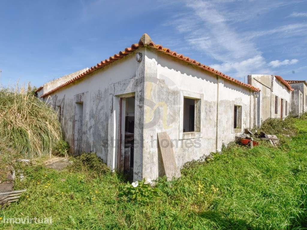 Terreno com 1,5 Hectarescom 4 Habitações junto ao Cabo da Roca - Grande imagem: 2/22